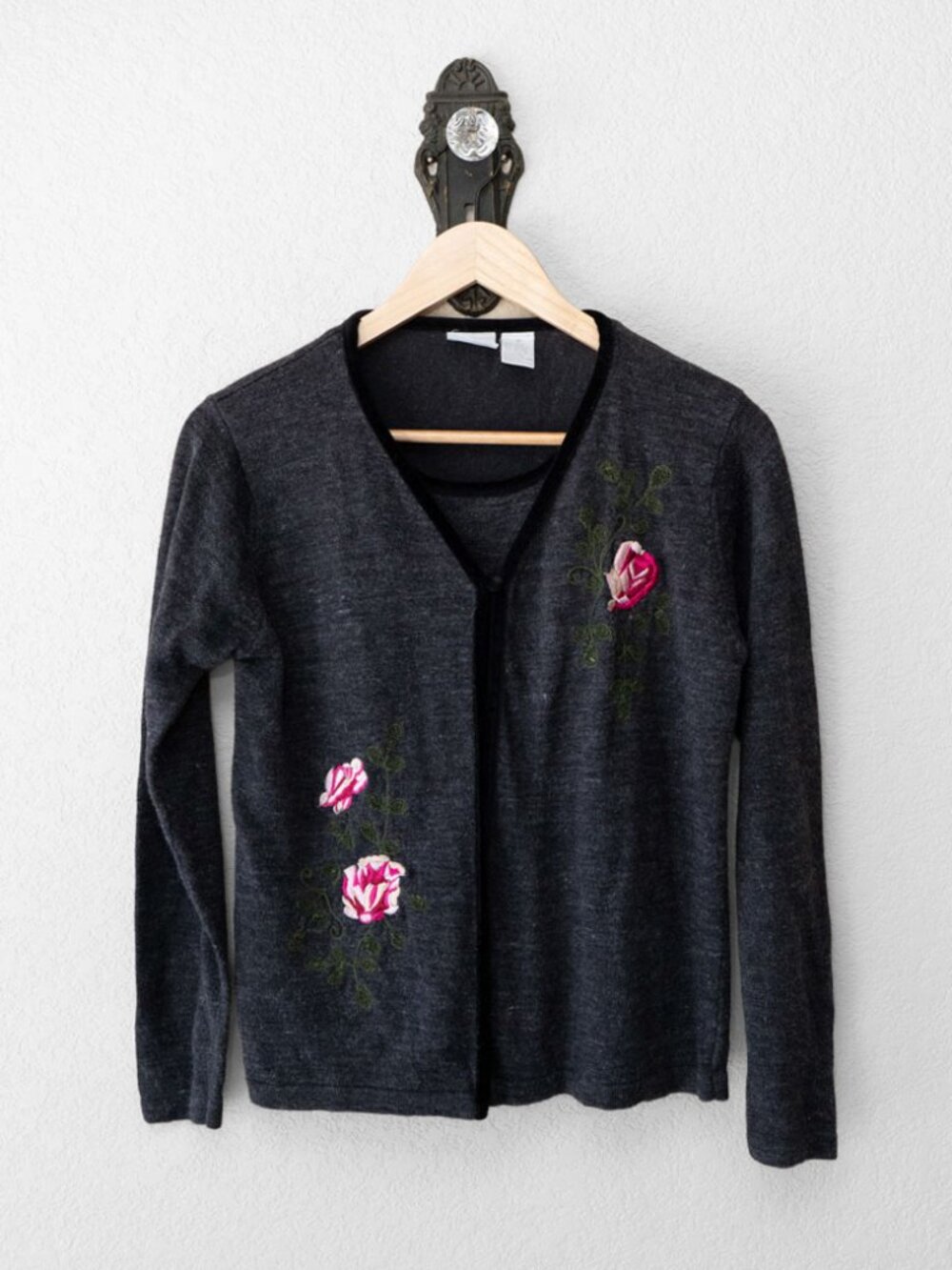 Studio C Cardigan Womens M Ramie Blend Floral Embroidered Tank 2 Piece Sweater
